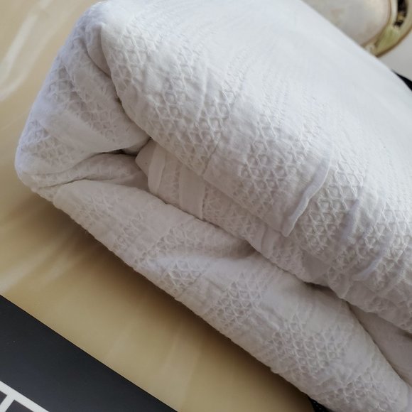 TAHARI Home Full/Queen 100% Cotton Moss Bright White Duvet - Picture 4 of 10